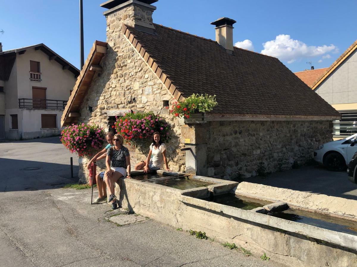 Ferienwohnung Duplex 6 A 8 Couchages Calme Avec Solarium Plein Sud Ancelle Exterior foto