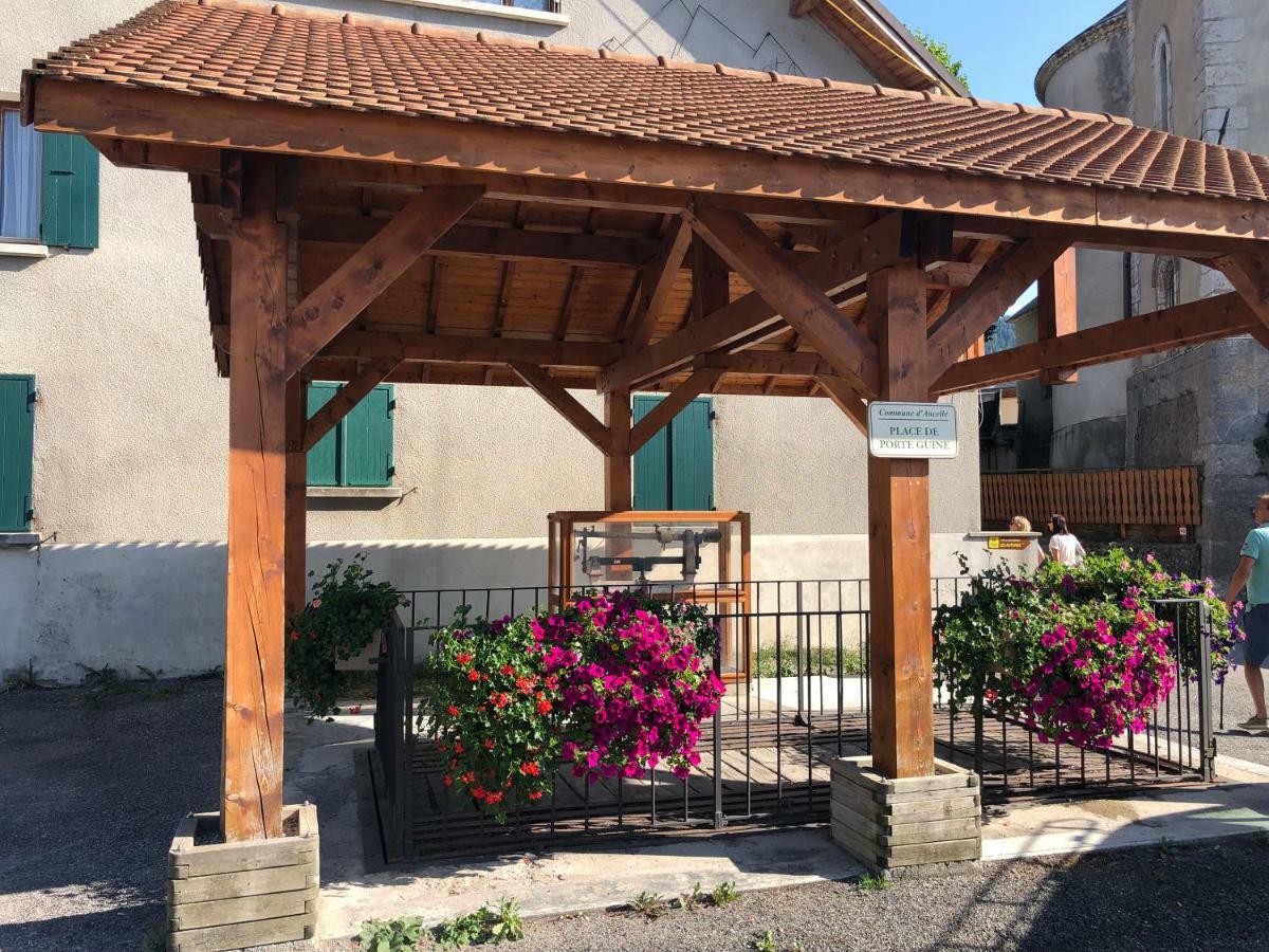Ferienwohnung Duplex 6 A 8 Couchages Calme Avec Solarium Plein Sud Ancelle Exterior foto